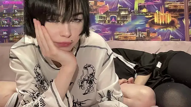 Snapshot of SIBBLlnGraypac chatting on February 13, 9:17 pm SIBBLlnGraypac online show from February 13, 9:17 pm