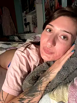 Snapshot of SonjaPrivat69_ chatting on September 15, 8:31 pm SonjaPrivat69 online show from September 15, 8:31 pm