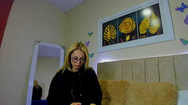 emagarcia online show from September 26, 11:03 am