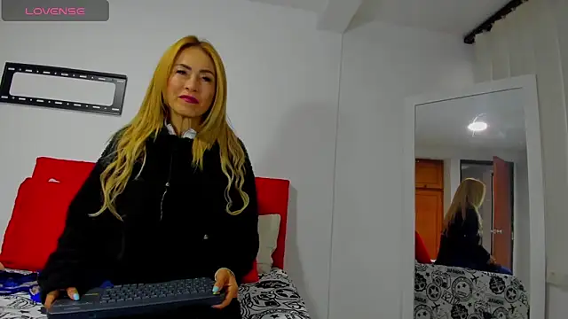 emagarcia online show from October 26, 11:16 am