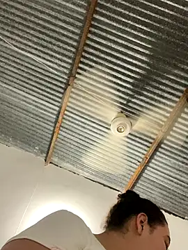 cutiepeach online show from November 8, 2:56 am