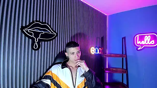 Jefer rick  online show from February 6, 6:40 am