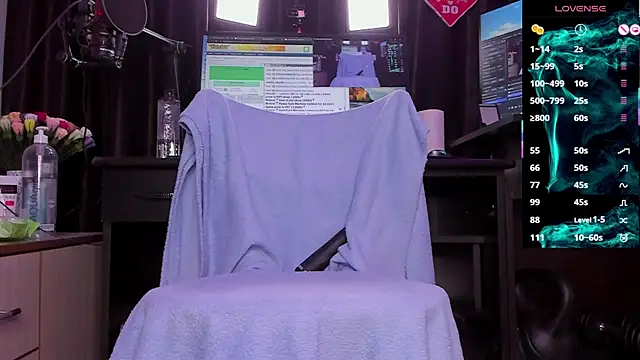 Snapshot of Raissa_sky26 chatting on March 2, 3:34 am Raissa sky26 online show from March 2, 3:34 am