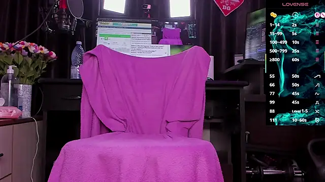 Snapshot of Raissa_sky26 chatting on October 18, 2:36 am Raissa sky26 online show from October 18, 2:36 am