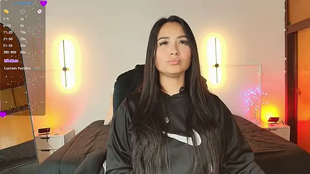  gaby2 online show from March 7, 6:00 pm