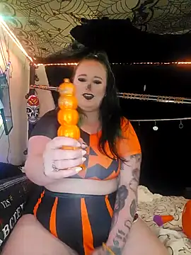 Snapshot of Bunny_Cummings chatting on October 31, 11:28 pm Bunny Cummings online show from October 31, 11:28 pm