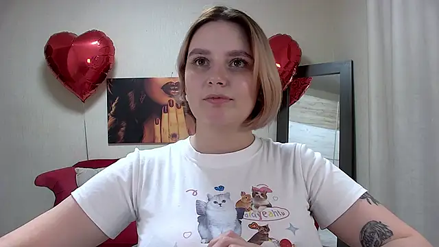 DianeMills online show from February 25, 11:00 pm