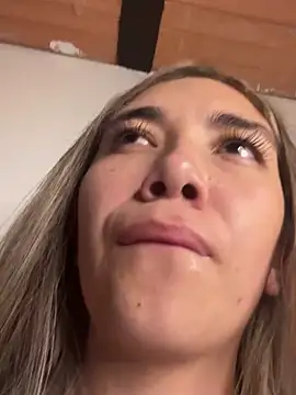 Iris lee online show from January 2, 8:35 pm