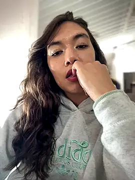 Iris lee online show from September 16, 5:47 pm