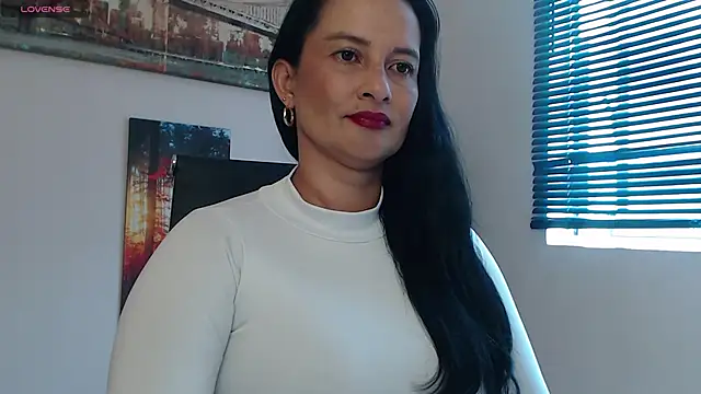 lucy diiaz online show from December 24, 5:44 pm