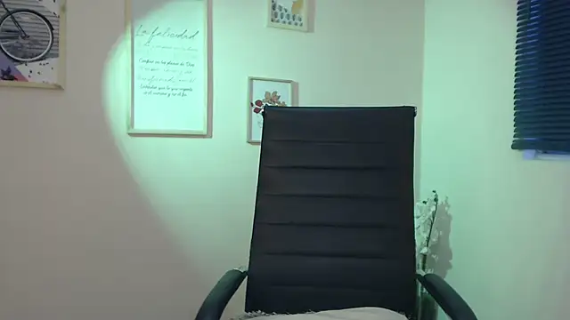 lucy diiaz online show from January 11, 11:02 pm