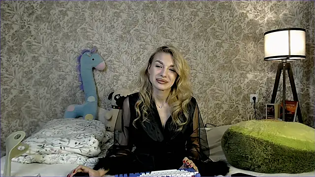 Ella Milla online show from September 18, 11:23 am