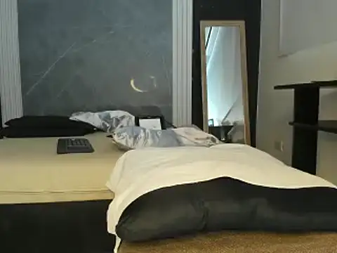 YummyDuooo online show from February 28, 7:03 pm