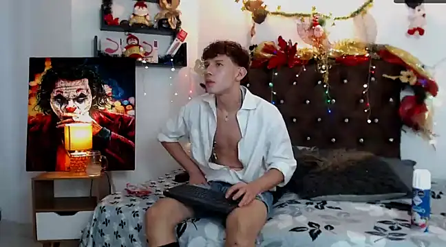 flowers18 online show from December 27, 10:05 pm