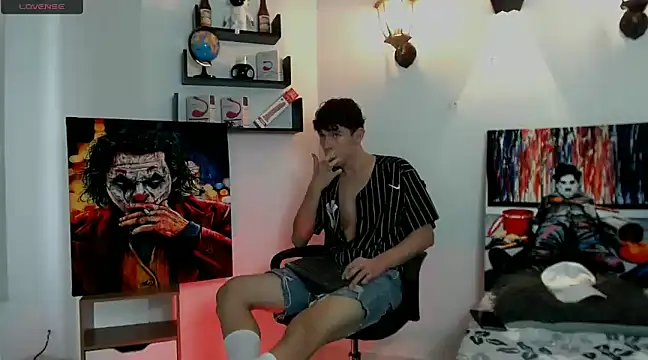 flowers18 online show from February 3, 9:18 pm