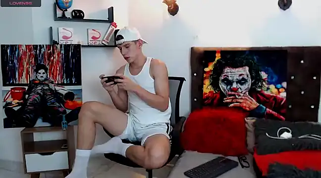 flowers18 online show from February 26, 10:20 pm