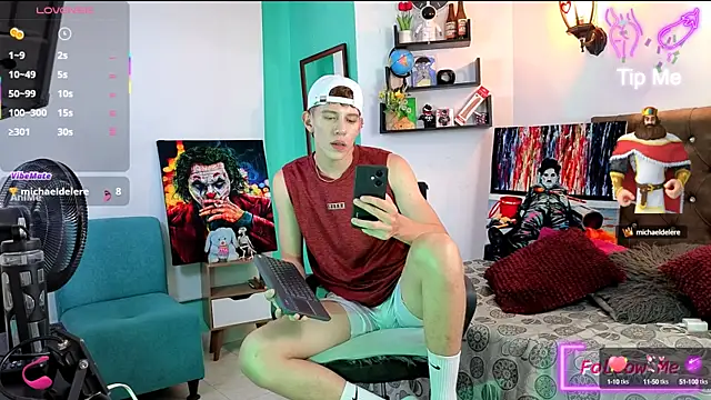 flowers18 online show from October 9, 10:19 pm