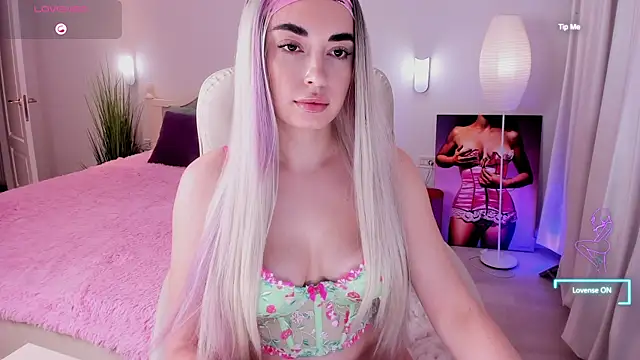 Snapshot of Miss_Elia chatting on January 16, 5:12 pm Miss Elia online show from January 16, 5:12 pm