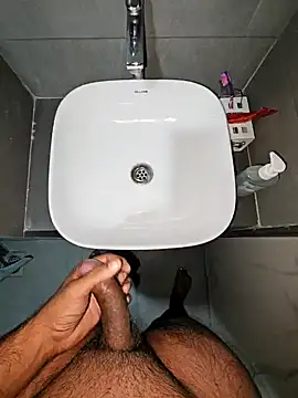 Snapshot of rahulGJ03 chatting on February 5, 6:59 pm rahulGJ03 online show from February 5, 6:59 pm