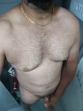 Snapshot of rahulGJ03 chatting on February 12, 4:12 am rahulGJ03 online show from February 12, 4:12 am