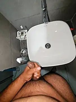 Snapshot of rahulGJ03 chatting on February 28, 5:04 pm rahulGJ03 online show from February 28, 5:04 pm