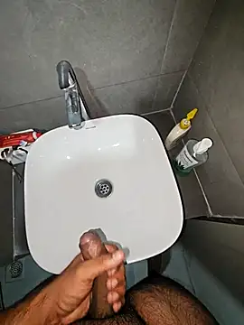 Snapshot of rahulGJ03 chatting on February 28, 9:55 pm rahulGJ03 online show from February 28, 9:55 pm