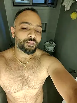 Snapshot of rahulGJ03 chatting on March 7, 1:53 am rahulGJ03 online show from March 7, 1:53 am