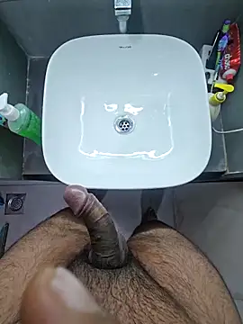 Snapshot of rahulGJ03 chatting on October 1, 8:59 pm rahulGJ03 online show from October 1, 8:59 pm