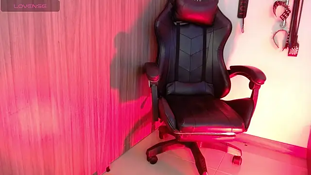 Alisson Beckett online show from January 20, 6:53 pm