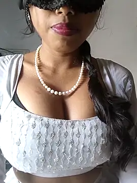 Snapshot of sandy_naughty chatting on November 13, 8:02 am sandy naughty online show from November 13, 8:02 am