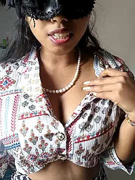 Snapshot of sandy_naughty chatting on November 19, 8:36 am sandy naughty online show from November 19, 8:36 am