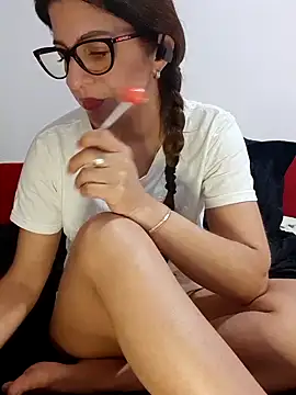 Snapshot of Sofia_loren69 chatting on September 10, 10:10 pm Sofia loren69 online show from September 10, 10:10 pm