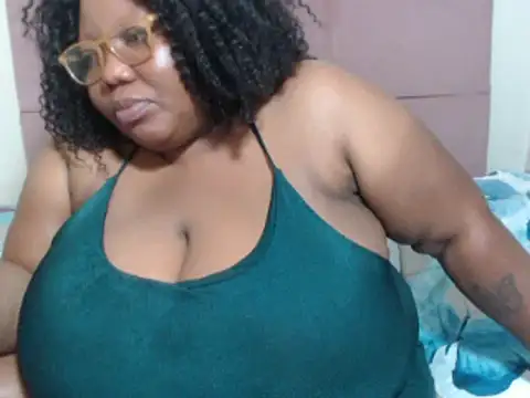 DAIRYBELLELIZxx online show from March 6, 8:27 pm