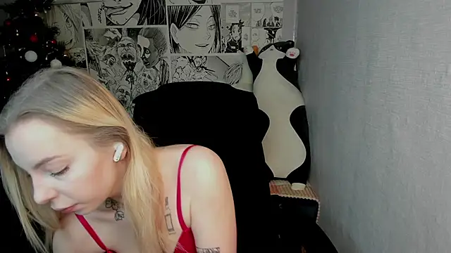 Martha Cameron online show from December 17, 8:10 pm