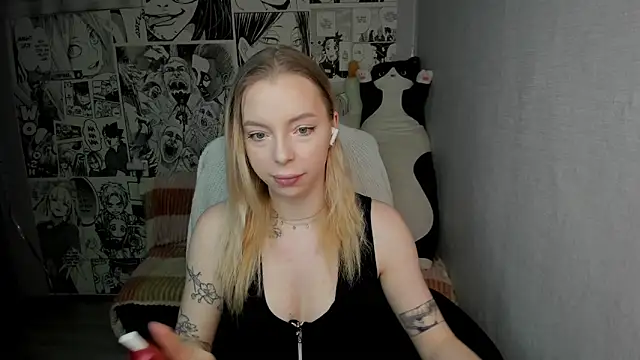 Martha Cameron online show from February 3, 8:57 pm