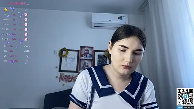 Snapshot of Maria_Bowie chatting on January 18, 9:24 am Maria Bowie online show from January 18, 9:24 am