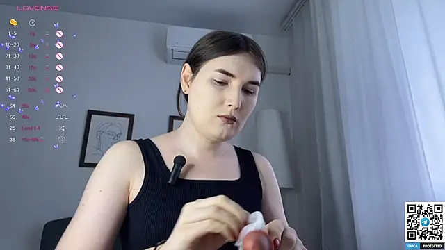 Snapshot of Maria_Bowie chatting on March 7, 9:18 am Maria Bowie online show from March 7, 9:18 am