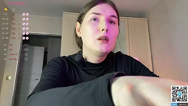 Snapshot of Maria_Bowie chatting on September 25, 7:34 am Maria Bowie online show from September 25, 7:34 am