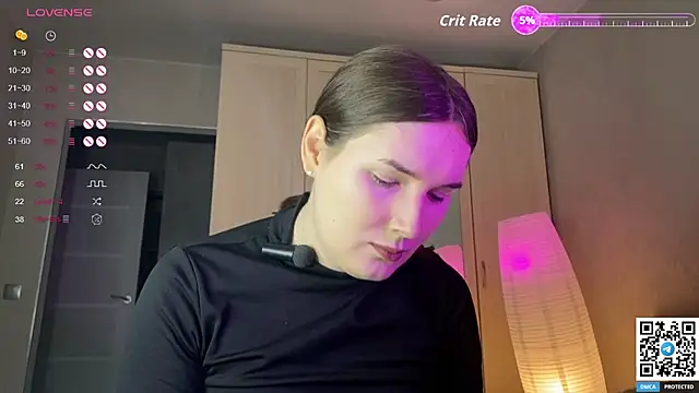 Snapshot of Maria_Bowie chatting on October 8, 7:28 am Maria Bowie online show from October 8, 7:28 am