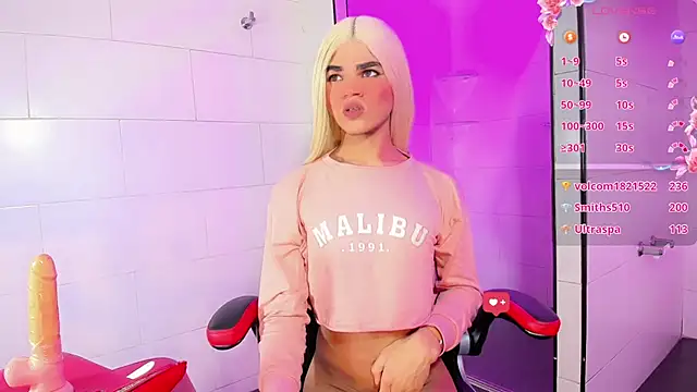 Gabyqueen70 online show from January 26, 6:28 am