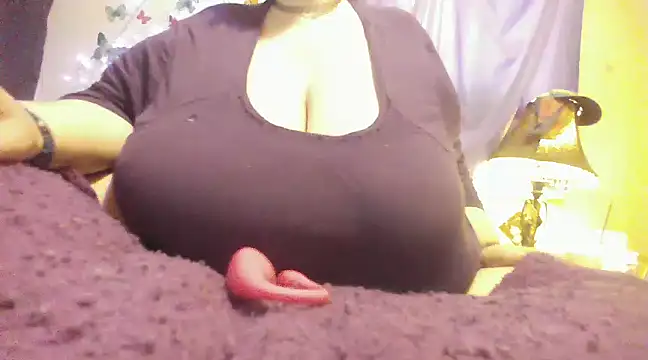Snapshot of Alli_Kat chatting on February 1, 9:51 pm Alli Kat online show from February 1, 9:51 pm