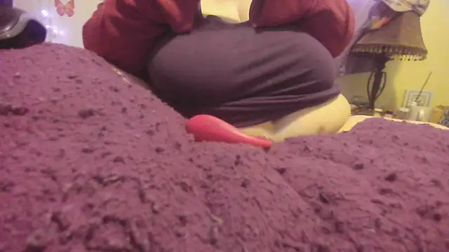 Snapshot of Alli_Kat chatting on February 11, 7:59 pm Alli Kat online show from February 11, 7:59 pm