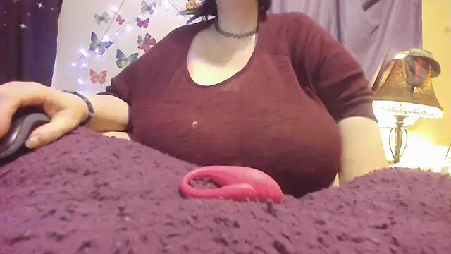 Snapshot of Alli_Kat chatting on February 15, 6:12 am Alli Kat online show from February 15, 6:12 am