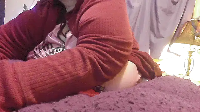 Snapshot of Alli_Kat chatting on March 2, 12:20 am Alli Kat online show from March 2, 12:20 am