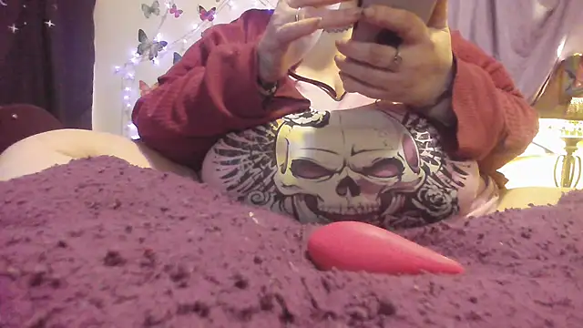 Snapshot of Alli_Kat chatting on March 3, 8:05 am Alli Kat online show from March 3, 8:05 am