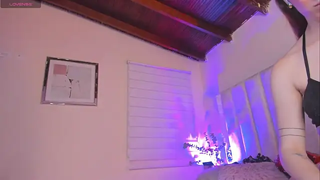 lil hanna18 online show from February 20, 11:42 am