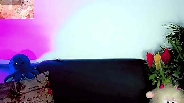 Snapshot of dollswit01 chatting on September 28, 5:13 am dollswit01 online show from September 28, 5:13 am