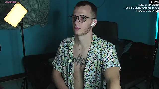 Snapshot of mickeypict chatting on February 20, 3:41 pm mickeypict online show from February 20, 3:41 pm