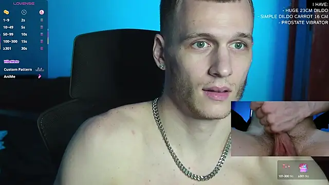 Snapshot of mickeypict chatting on February 27, 11:41 am mickeypict online show from February 27, 11:41 am