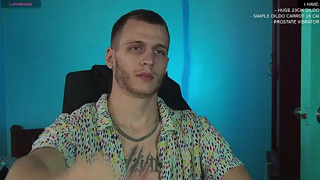 Snapshot of mickeypict chatting on March 3, 6:26 am mickeypict online show from March 3, 6:26 am